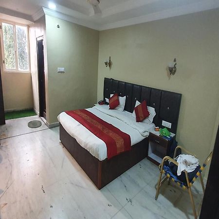 Oyo Hotel Rajshree Akolia Extérieur photo