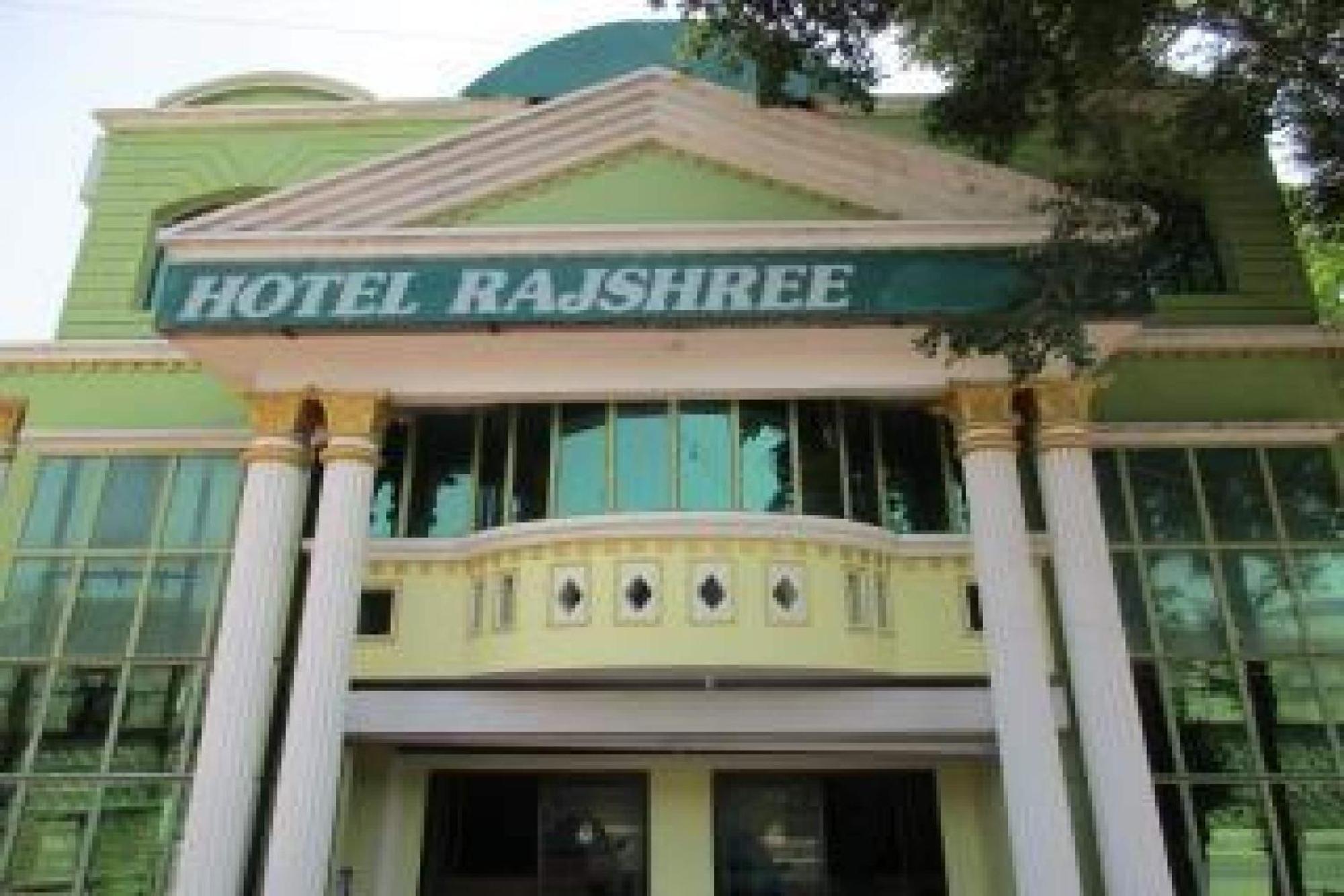 Oyo Hotel Rajshree Akolia Extérieur photo